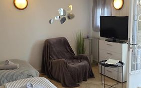 Havre de paix - studio avec Piscine à partager en option